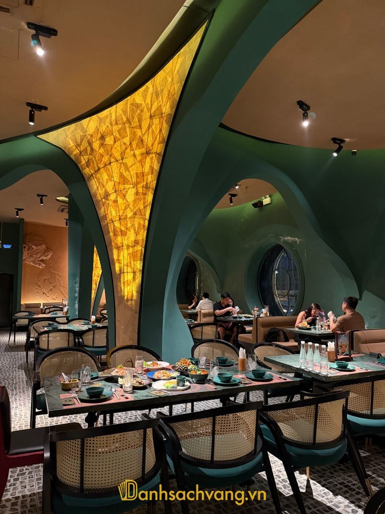 Không gian ẩm thực Thái Lan tại nhà hàng Siam Siam Yên Phụ