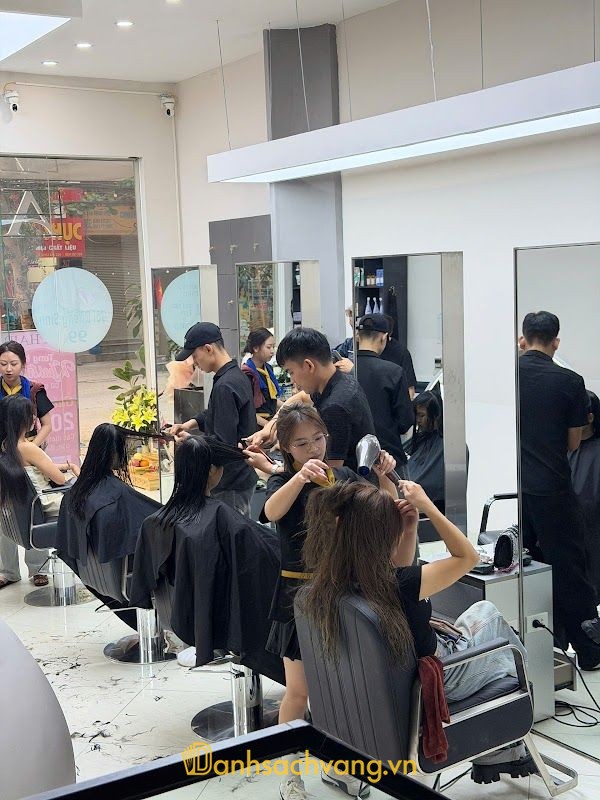 Ari Hair - salon nhuộm tóc ở Ninh Bình