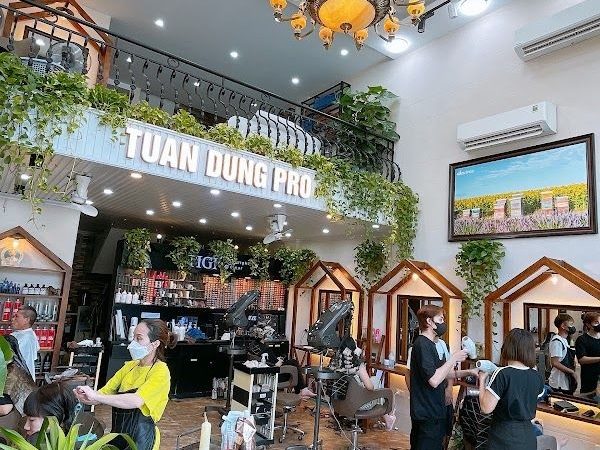 10 Salon nhuộm tóc tại Nghệ An có thợ giỏi, tư vấn màu phù hợp