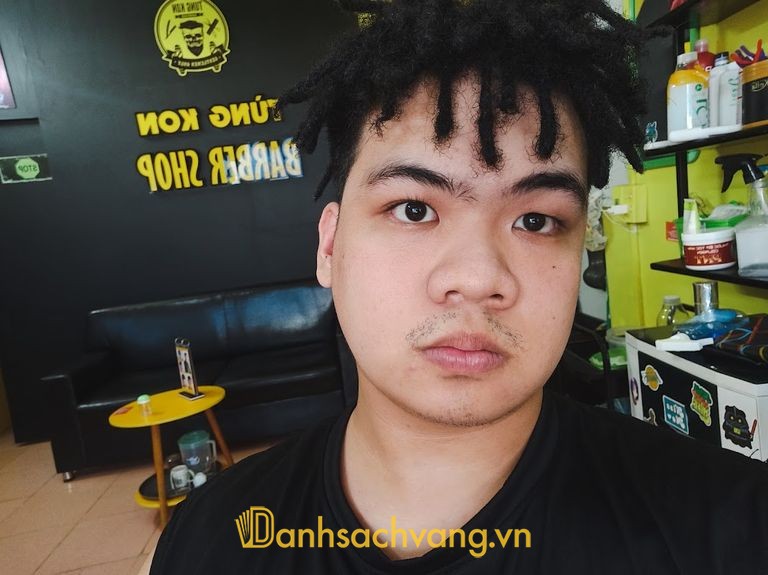 Tùng Kon Barber Shop Tuyên Quang