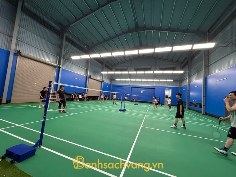 Sân Cầu Lông Vũ Chill tại Hưng Thịnh Đồng Nai với không gian thể thao thoáng mát