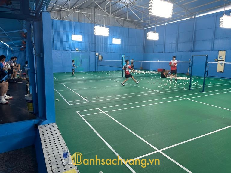 Trung Tâm TDTT Sân Cầu Lông tại 521 Minh Khai Vĩnh Tuy Hà Nội