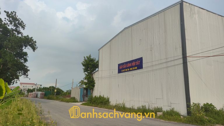 Sân Cầu Lông Nội Tây với không gian luyện tập tại Yên Mỹ Hưng Yên