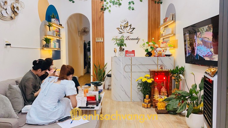 Rebi Beauty - spa trị mụn ở TPHCM