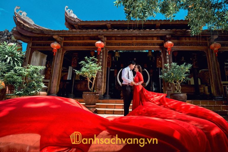 Vân Pink tại 687 Quang Trung, Cẩm Thành
