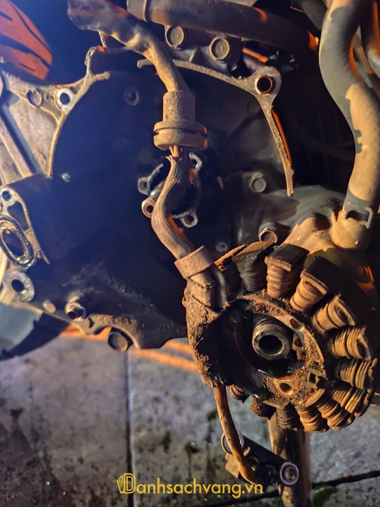 Quỳnh Motor - tiệm sửa xe máy và cứu hộ tại Hà Nội