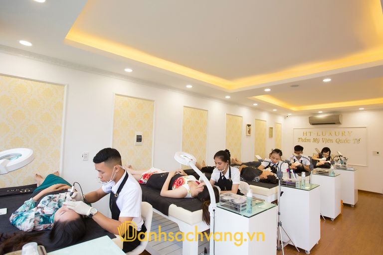 Thẩm Mỹ Viện Luxury Hạ Long ở Quảng Ninh