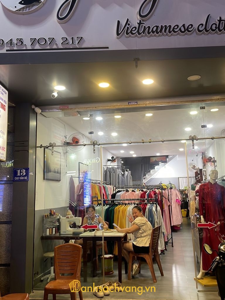 Yến Yến - cho thuê áo dài cưới tại Bắc Nha Trang