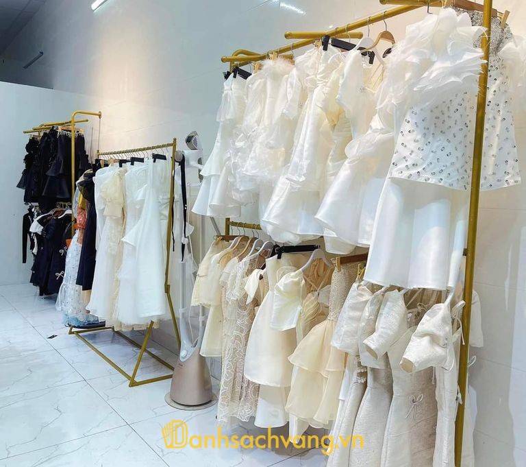 CHAN STUDIO - cửa hàng cho thuê váy dự tiệc tại Hưng Yên