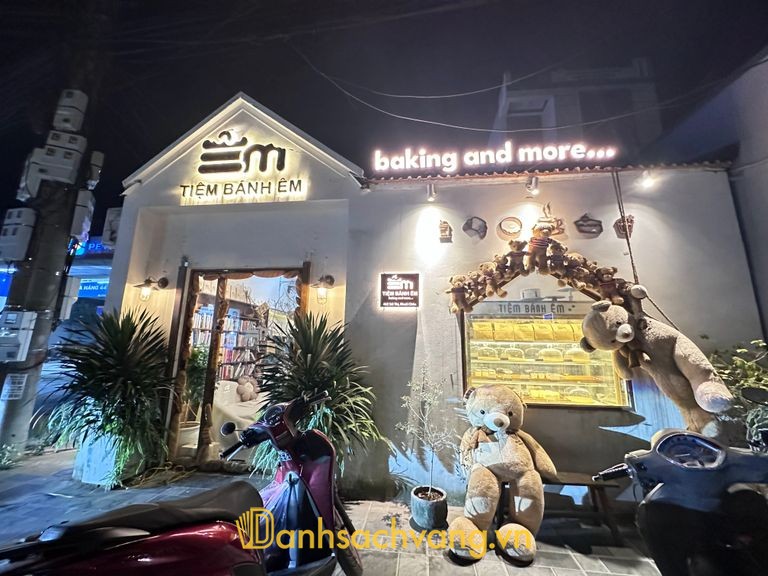 Tiệm bánh Êm - Bánh ngọt và cà phê ở Khoái Châu Hưng Yên