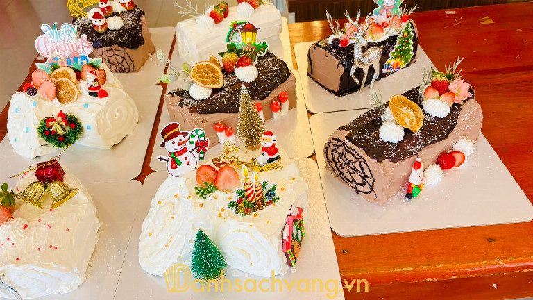 Hương Trà Bakery – 406 Ga Thái Nguyên, phường Phan Đình Phùng