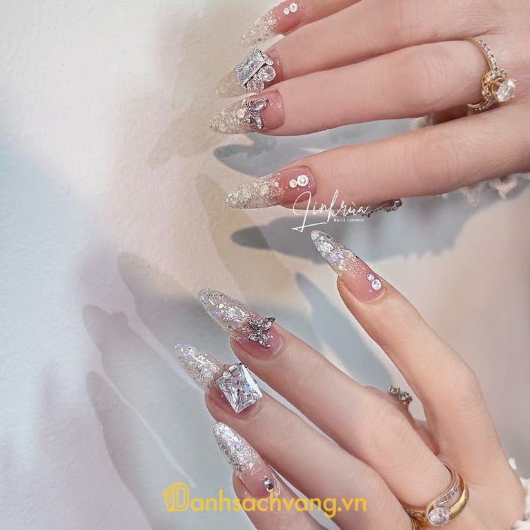 Linh Rùa Nails Eyelashes tại Ninh Bình