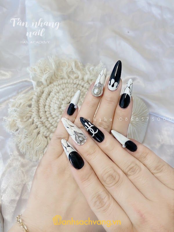 HUTRA nail - tiệm làm nail ở Thái Nguyên