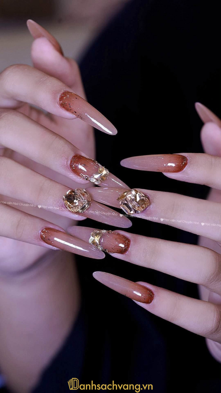 Tiệm Nail Chuyện Nhỏ – 119 Đường Lương Thế Vinh, Phan Đình Phùng