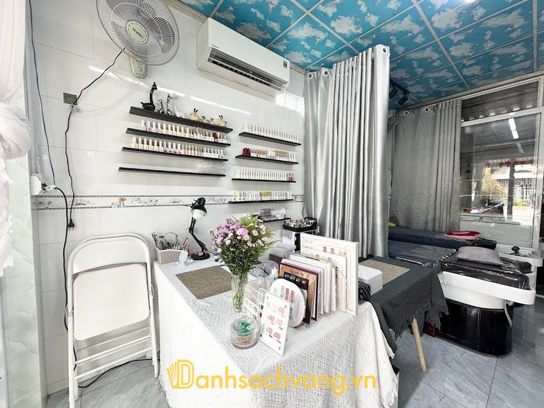 Tiệm Nhà Mơ - tiệm làm nail tại Long Hồ Vĩnh Long
