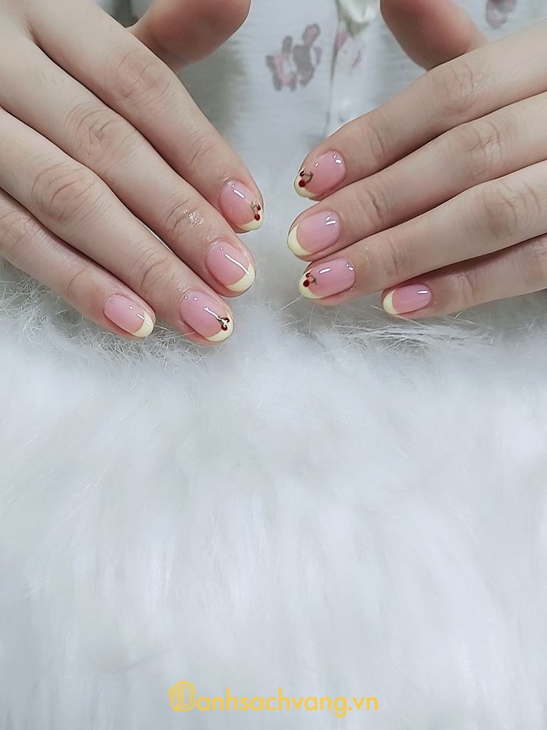 Moon Nail - Tiệm Nail ở Tăng Nhơn Phú