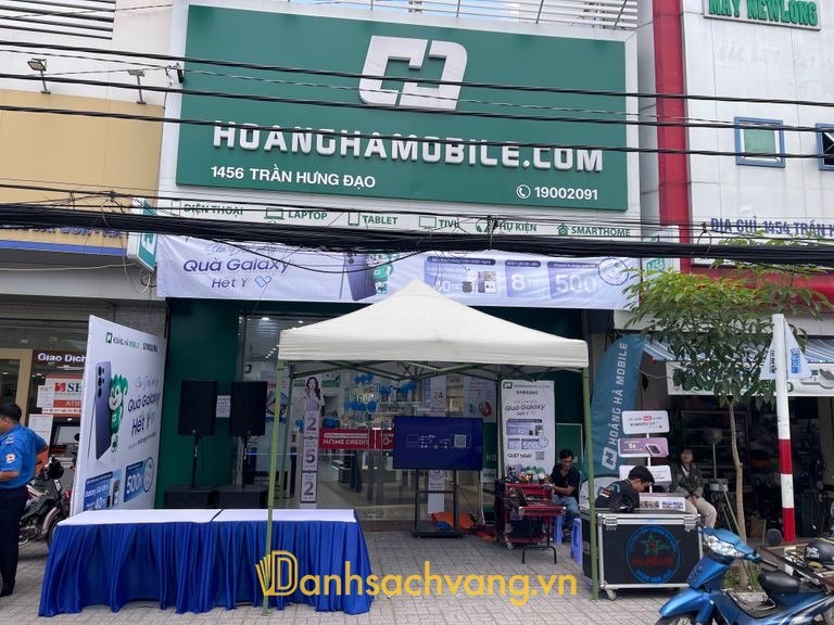 Hoàng Hà Mobile Long Xuyên - cửa hàng điện thoại trên đường Trần Hưng Đạo