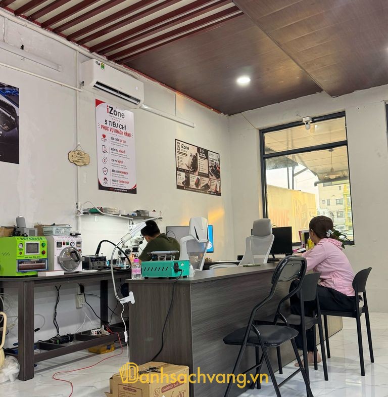 Izone - Tiệm sửa điện thoại iPhone tại Tháp Mười Đồng Tháp