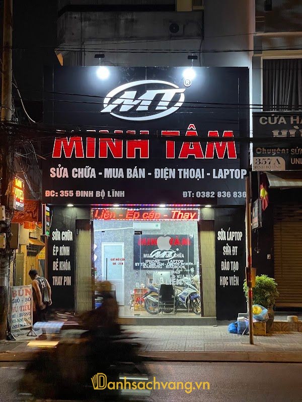 Minh Tâm - tiệm sửa điện thoại ở TPHCM