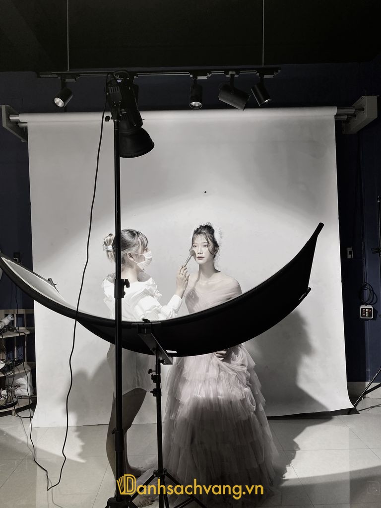 Đặng Ngọc Makeup Studio - trang điểm cô dâu ở Huế