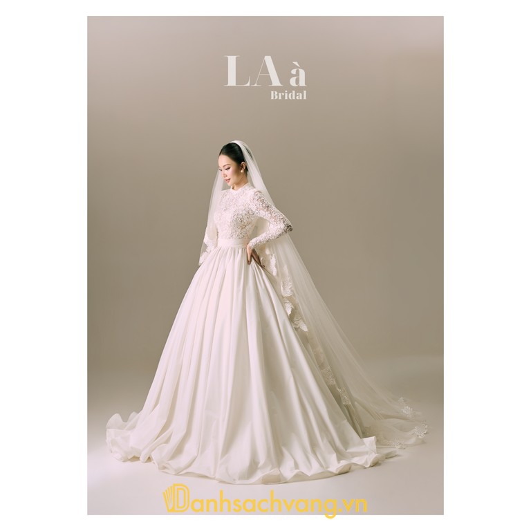 La à Bridal - trang điểm cô dâu và váy cưới ở Huế