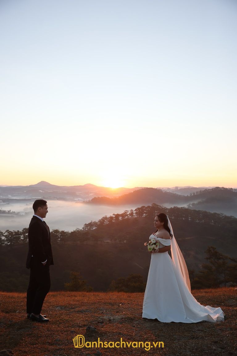 REN Bridal Studio Đà Lạt - trang điểm cô dâu chuyên nghiệp