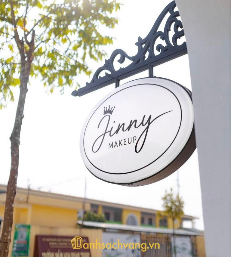 Jinny Make Up - cơ sở trang điểm tại Thái Nguyên
