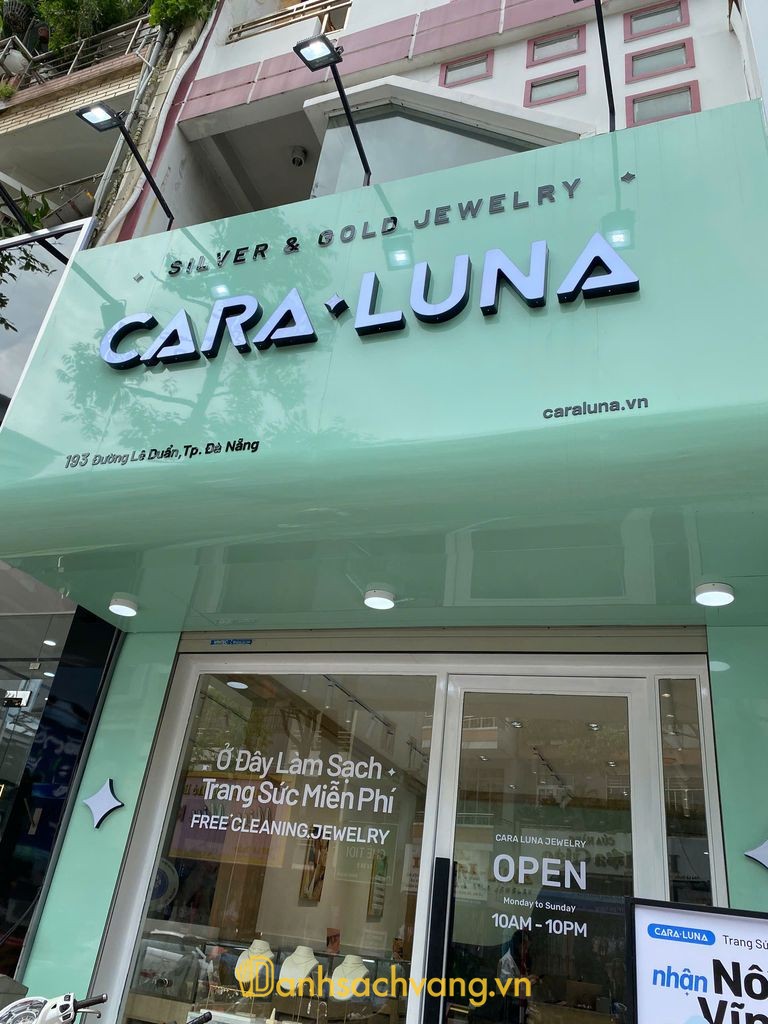Cửa hàng trang sức vàng bạc Cara Luna tại 193 Lê Duẩn