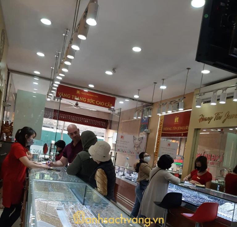 Doanh Nghiệp Vàng Hoàng Tín tại Nguyễn Thái Học Hà Nội