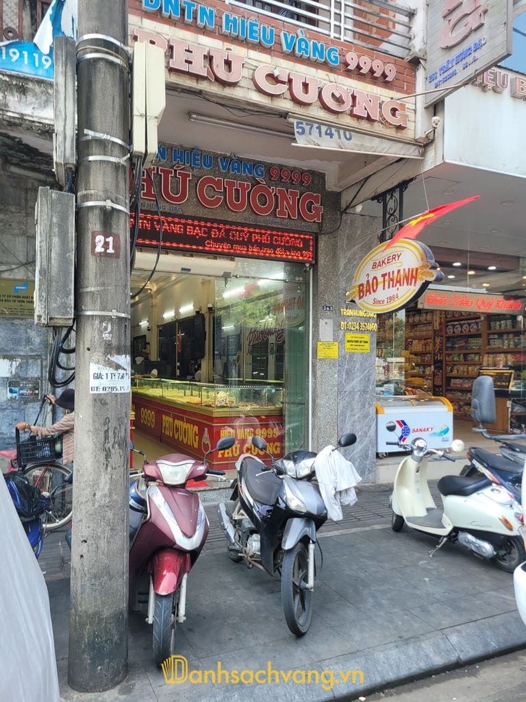 Hàng Vàng Phú Cường tại đường Trần Hưng Đạo Huế