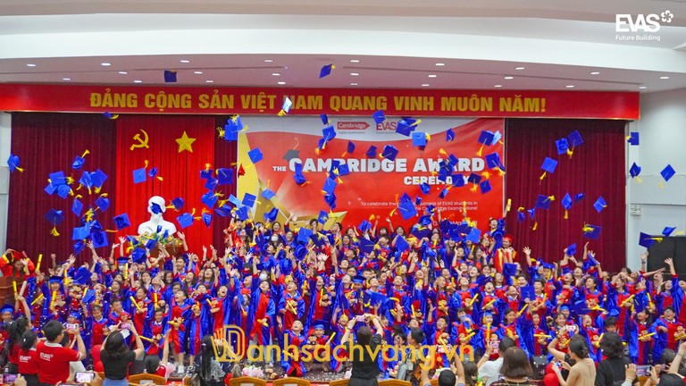 Trung Tâm Ngoại Ngữ Quốc Tế Âu Việt Úc EVAS Long Xuyên
