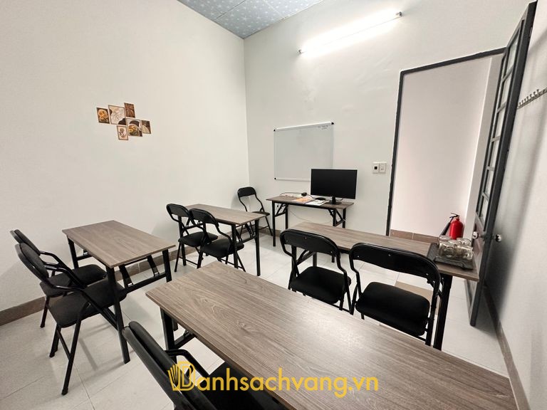 Tiếng Trung Đà Nẵng Jingyan - trung tâm luyện thi HSK tại Chu Mạnh Trinh