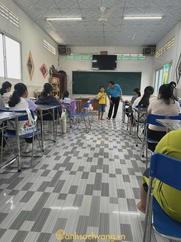 Trung Tâm Tiếng Trung Hoàng Triệu ở Vĩnh Long